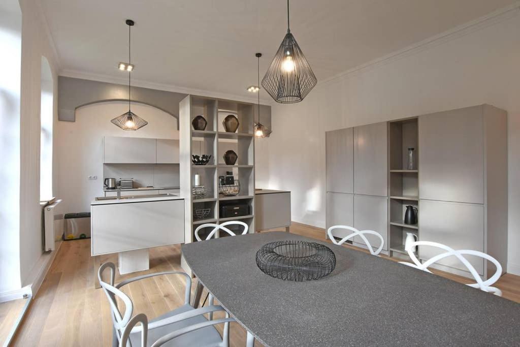 6,5 Luxury Room Apartment - Central Zwickau - 3 Bedrooms - 2 Bathrooms Esterno foto