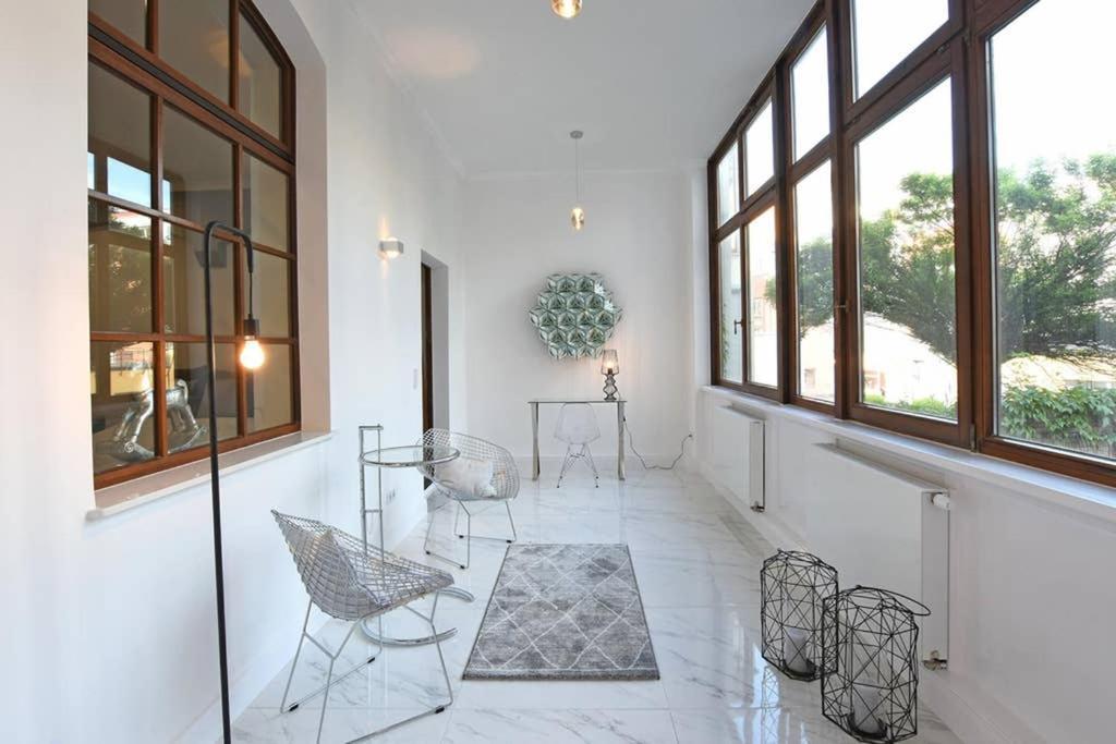 6,5 Luxury Room Apartment - Central Zwickau - 3 Bedrooms - 2 Bathrooms Esterno foto