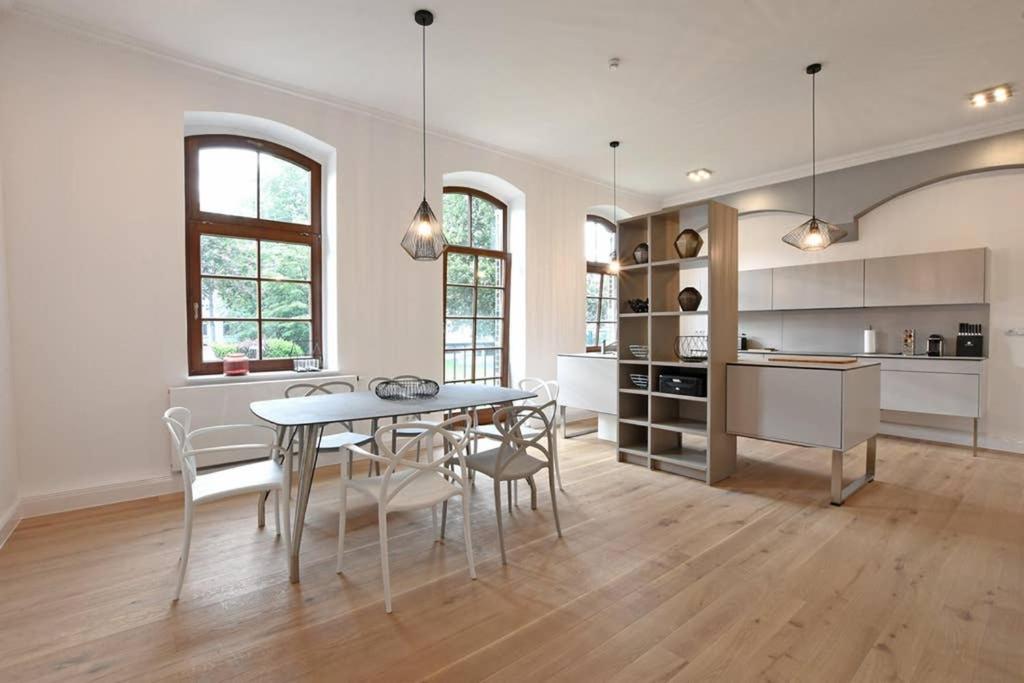 6,5 Luxury Room Apartment - Central Zwickau - 3 Bedrooms - 2 Bathrooms Esterno foto